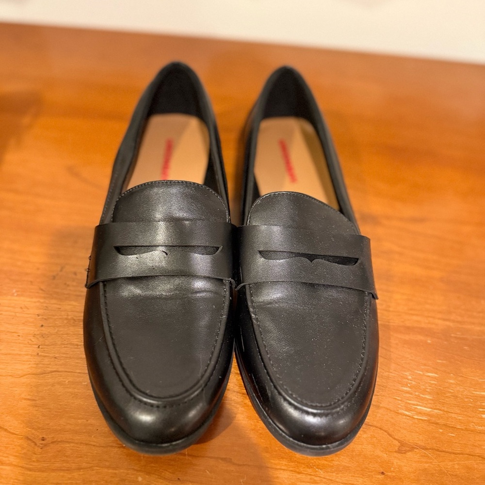 UNIONBAY Black Vegan Leather Loafers